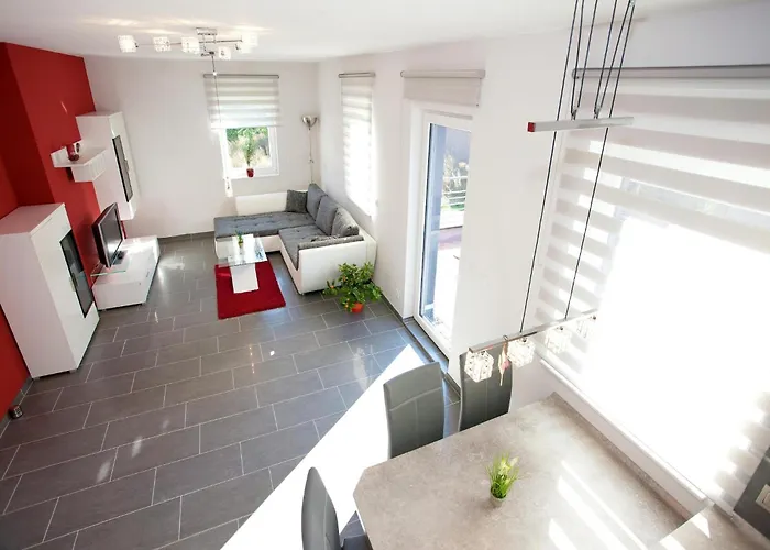 Near Thuringian Forest Daire *